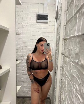 Алина, 23