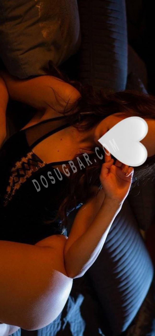 Виктория, 19