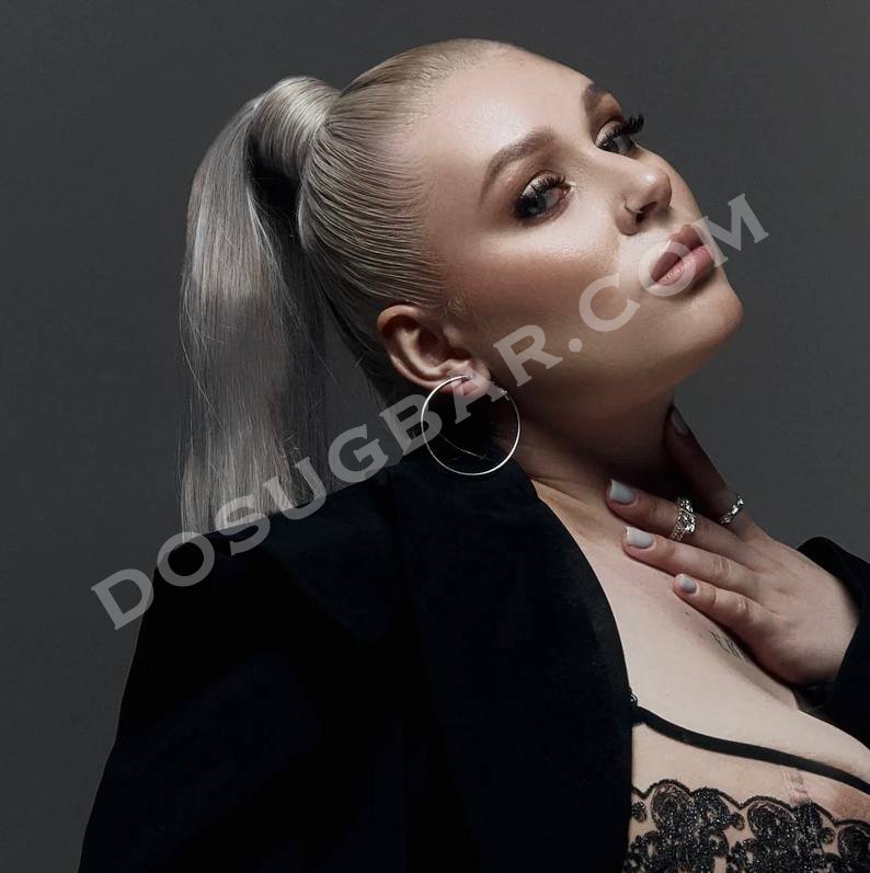 Анастасия, 24